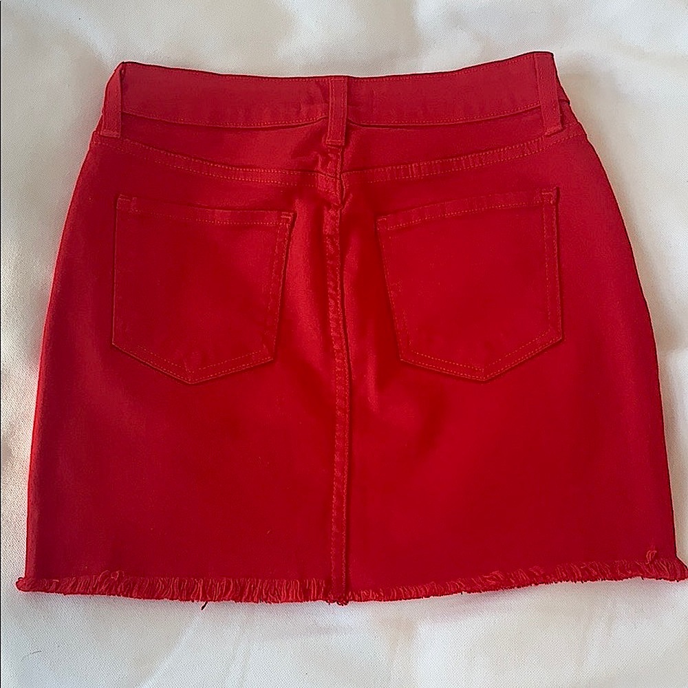Lulu’s Red Denim Skirt with Frayed Detail - Picture 4 of 4